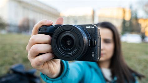 Nikon Z30 Ревю - ВЛОГЪРИ, гледайте това видео! - YouTube