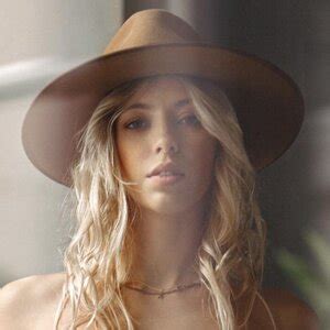 Avery Aka Yourdreamavery Nude Leaks OnlyFans Fapellas