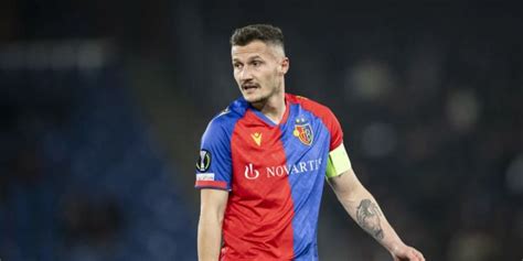 FC Basel Taulant Xhaka möchte nochmal mit Bruder Granit spielen Nau ch