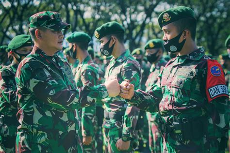 Pangdivif 3 Kostrad Sambut Satgas Pamrahwan Papua Yonif Para Raider 432