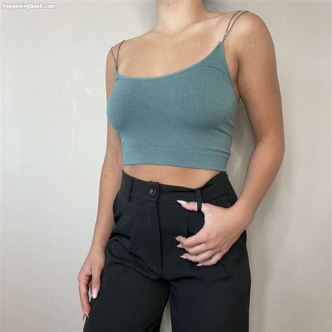 Avia Butler Nude OnlyFans Leaks Fappening FappeningBook