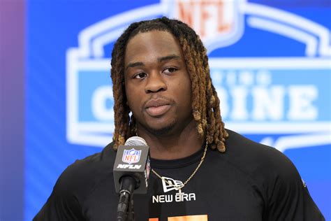 2025 NFL Mock Draft: Ashton Jeanty Predicted To Land With Rebuilding