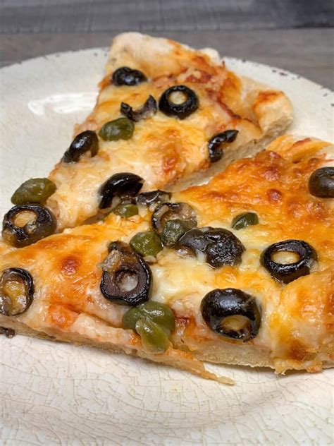 Pizza with Black Olives and Capers - Hot Rod's Recipes