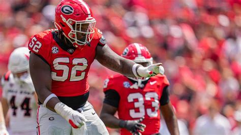 UGA football offers massive 2025 DL