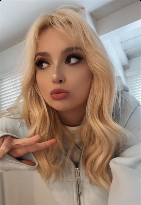 Wanna Kiss Her Of Lexi Lore NUDE CelebrityNakeds