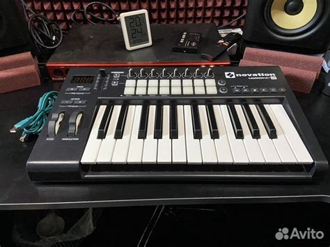 Миди клавиатура Novation LaunchKey 25 купить в Москве | Хобби и отдых ...