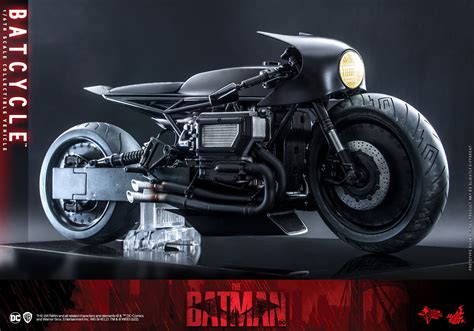 Preview Hot Toys The Batman Batcycle The Batman Universe