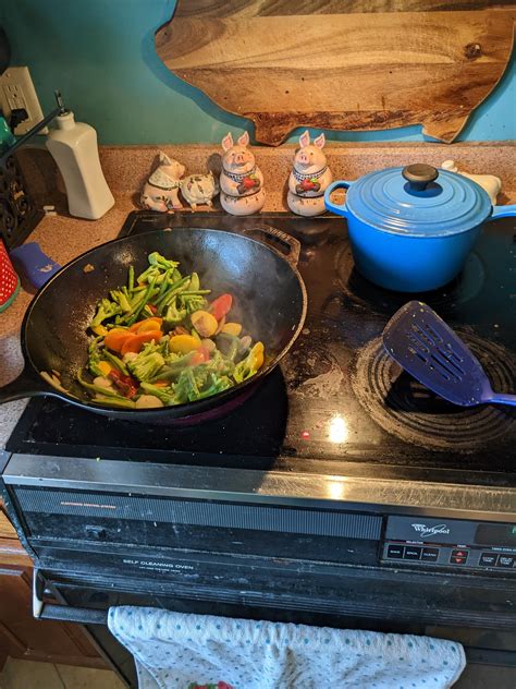 First Attempt At Stir Fry In My New Lodge Wok Rcastiron