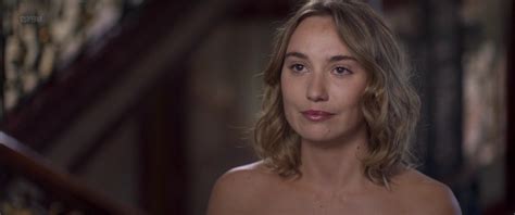 Naked Déborah François in Loue moi