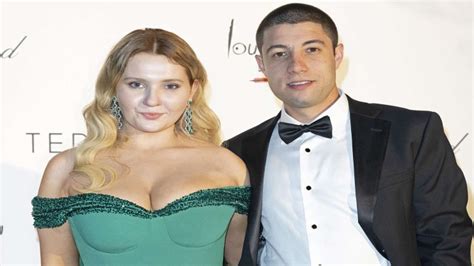 abigail breslin net worth