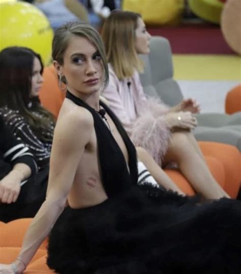 GF Vip Giulia Salemi Risponde Alle Accuse Di Luca Onestini