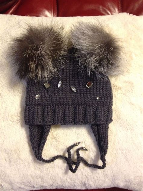 Шапка с двумя помпонами | Winter hats, Kids, Fashion