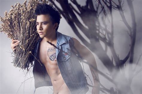 Hot boy Vũ Quốc Nguyễn gây sốt với bộ ảnh nóng 100 Cộng Đồng Gay Blog