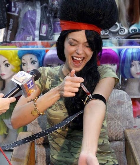 Hot Celebrity Wallpapers Adrianne Curry Hot Sexy Beautiful Pictures Wallpapers And Videos 9