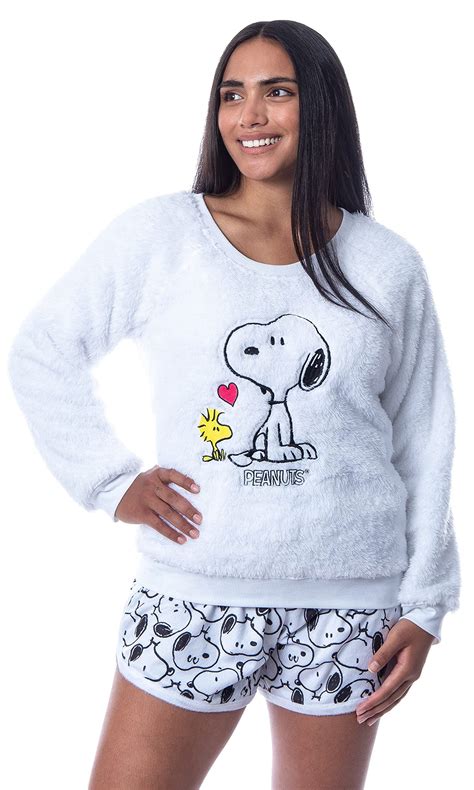 Intimo Peanuts Womens Snoopy And Woodstock Sweater And Shorts Sleep