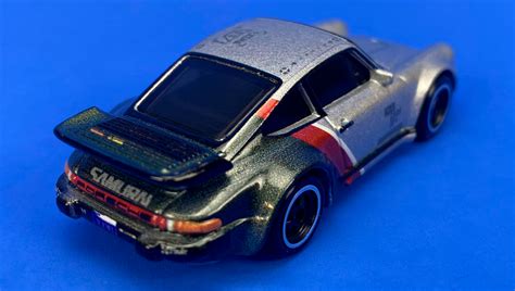 Premium Hot Wheels Cyberpunk Porsche Turbo