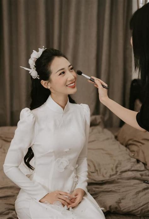 Hot Girl Ng I Y L Ai Ki U Ly Ph M T Ch C L N H I V I Ch Ng O Di N