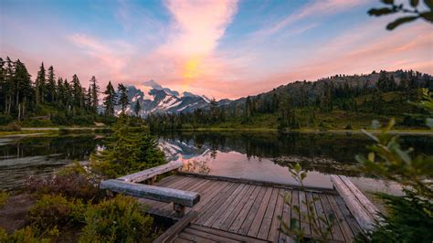 Visiting Picture Lake in Washington State (Tips & Photos)