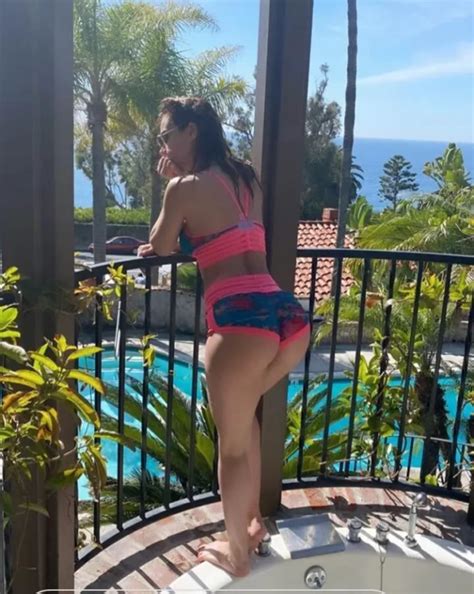 Yanet Garcia Hot And Sexy Bikini Pictures Woophy