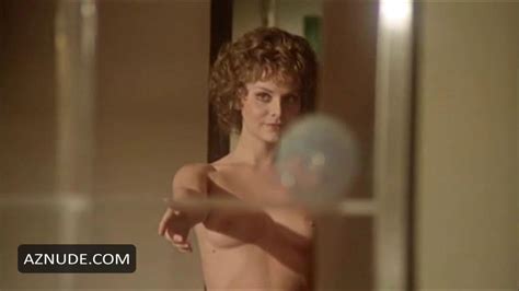 IL COMUNE SENSO DEL PUDORE NUDE SCENES AZNude