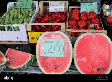 Fruit And Vegetables Examples Hi Res Stock Photography And Images Alamy