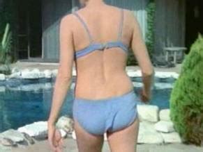 ELIZABETH KNOWLES Nude AZNude