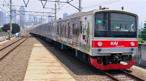 KRL Commuterline Datang Dan Pergi Di Stasiun Matraman YouTube