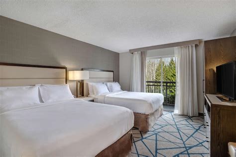 Embassy Suites Seattle Bellevue Hotel in Bellevue (WA) - Room Deals ...