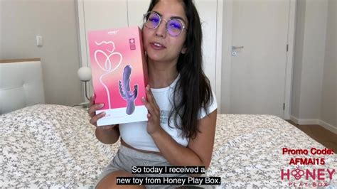 I TRIED A NEW SEX TOY FROM HONEYPLAYBOX Pornhub