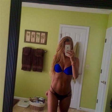 Bikini Selfie Porn Pic