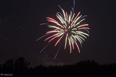 Bastille Day Fireworks by CyclicalCore on DeviantArt