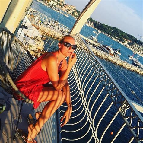 Anita Lipnicka W Bikini Dok D Wyjecha A Na Wakacje Zdj Cia Viva Pl