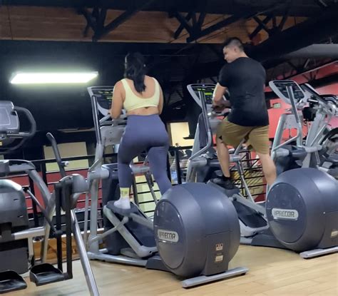 Latina Had Everyone Staring Video Spandex Leggings Yoga Pants Forum