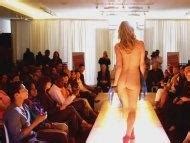 Naked Leslie Bibb In Salem Rogers