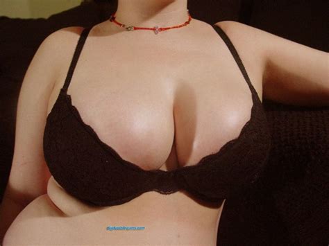 Amateur Chubby Babe Big Tits Close Up Porn Pictures XXX Photos Sex Images PICTOA