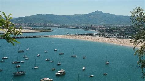 🏖 Hondarribia beach 800 metres of natural beauty » [March 2023]