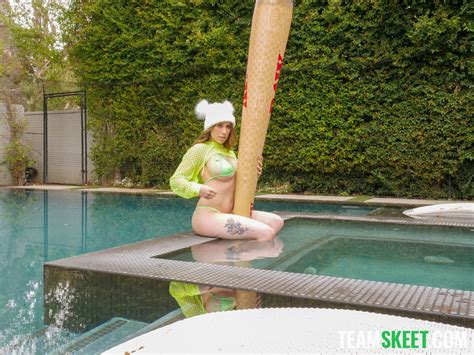 Jackie Hoff Elevated With Big Tits Pics Xhamster