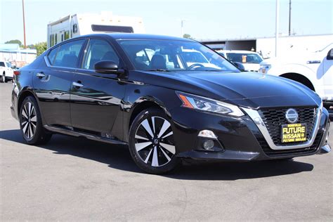 Pre Owned 2019 Nissan Altima 2 5 SL 4D Sedan In Roseville R29045