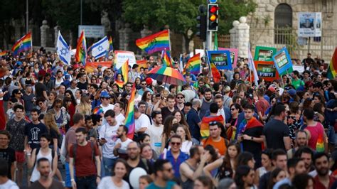 Jerusalem Pride Draws Thousands Of Gay Revelers And Police