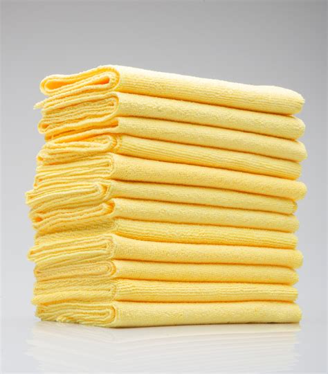12 Pack – Premium Edgeless Microfiber Towels – ClearShine Products