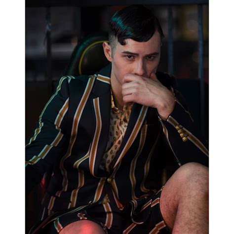 We Love Hot Guys Nolan Gould Goes Shirtless