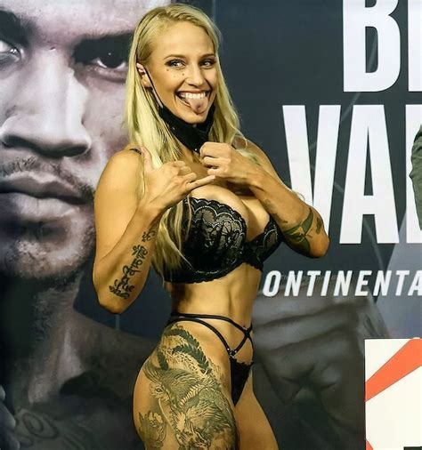 Ebanie Bridges Nude Photos And LEAKED Porn Scandal Planet