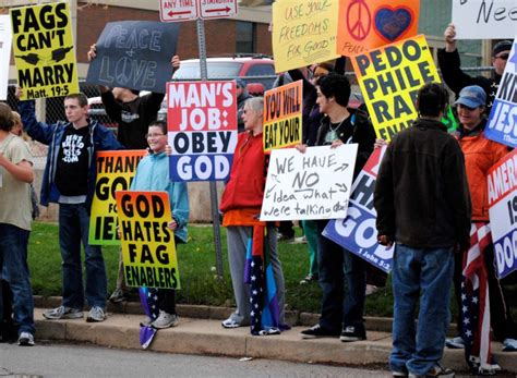 TÊTU Aux États Unis les meurtriers homophobes peuvent plaider la gay panic defense