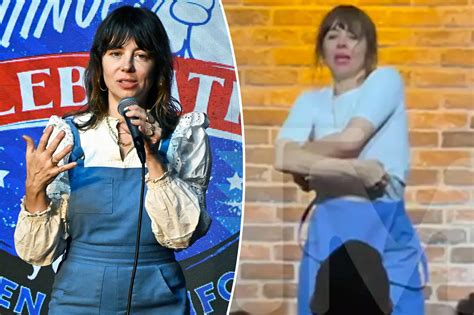 Hot Eyes With Comedian Natasha Leggero S Shirtless Performance Nouvette