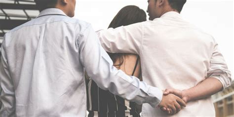 Homem Acorda Do Coma Dizendo Ser Gay E Pede Div Rcio Mulher Gr Vida Entenda Portal De Not Cias