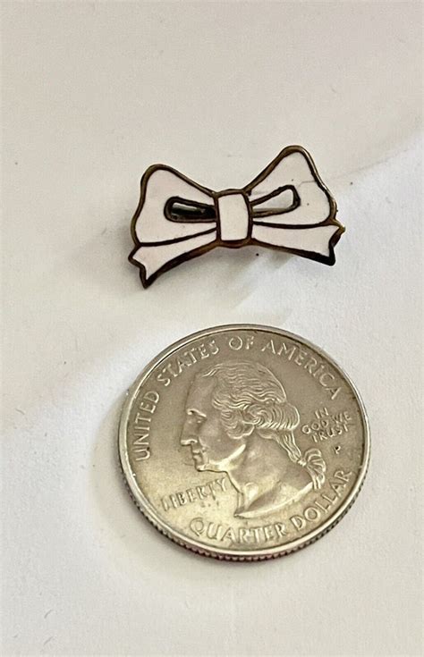 Antique Victorian Art Nouveau White Enamel Lingerie P Gem