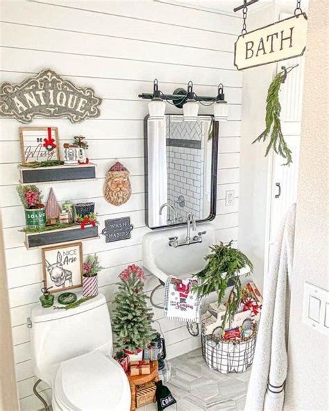 34 Fantastic Christmas Bathroom Decor Ideas With Plants Christmas