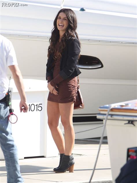 Shenae Grimes Hot In Mini Skirt RightPix Blogspot Celebrity Picture Hot Picture Hot