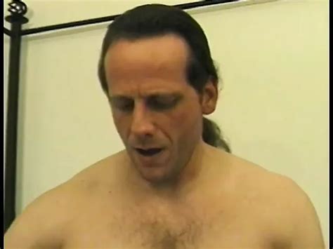 Une Cougar Blonde Avec Un Garage Norme Aime Jouer De La Musique Avec Sa Bouche Xhamster