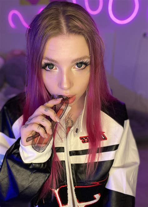 I D Be Naked All The Time If I Had My Way R